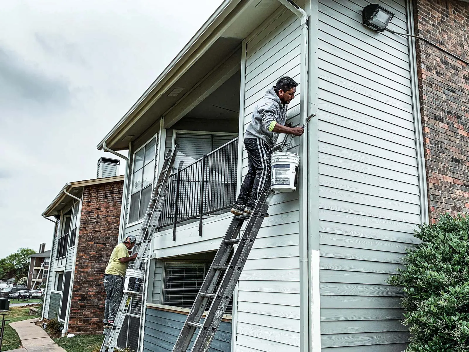 Autumn Breeze: Exterior Rehab