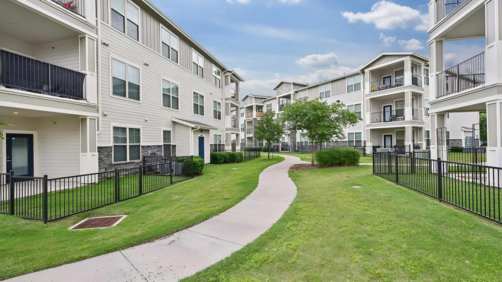 Spring multifamily construction